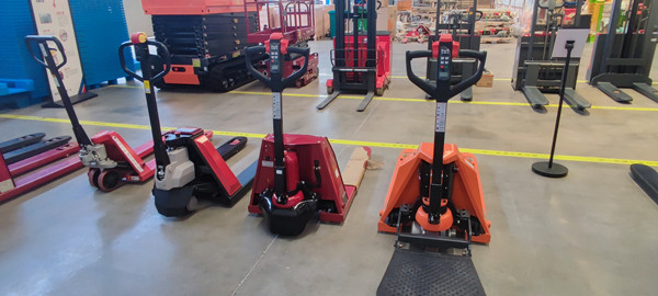  電動叉車需要定期的維護嘛？