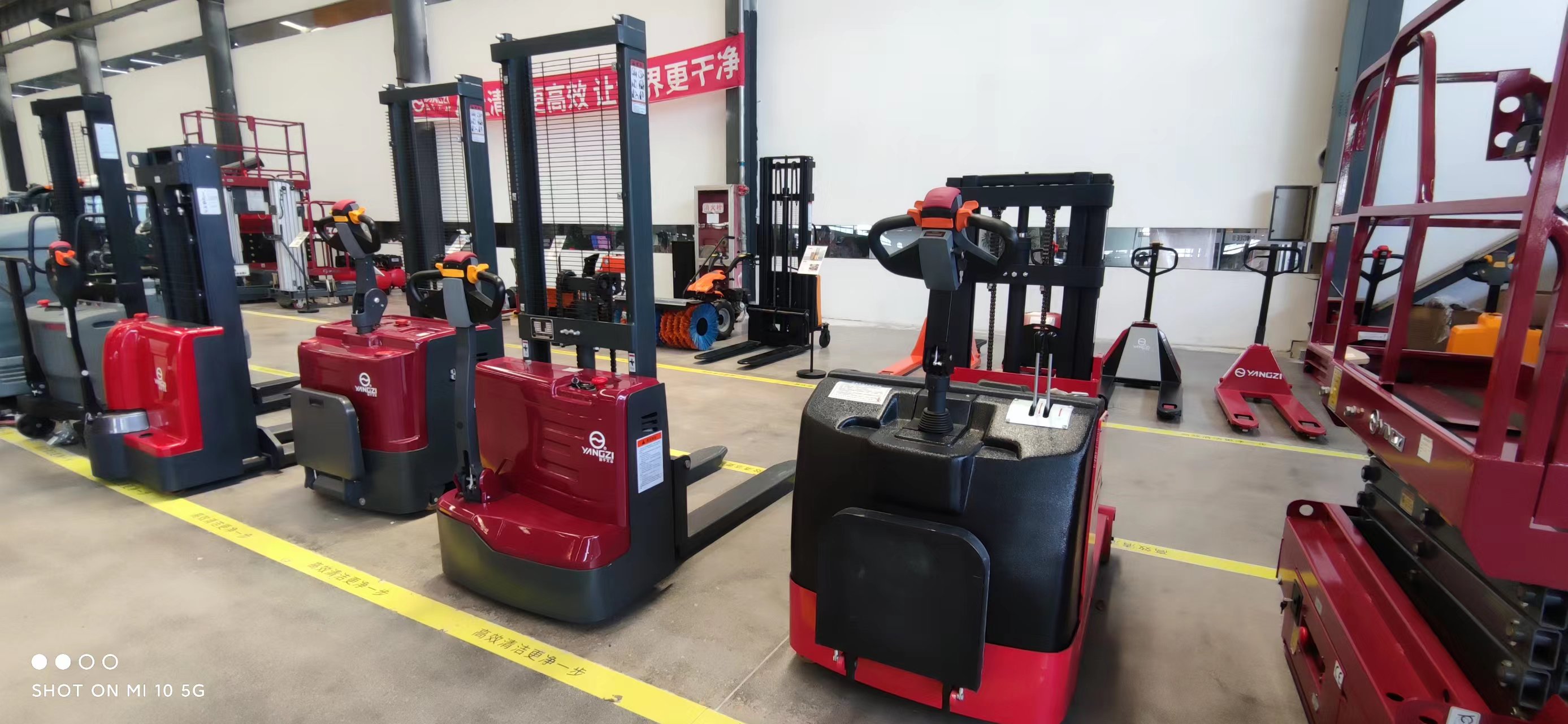 倉儲搬運就用揚子搬運車 倉儲搬運就用揚子搬運車